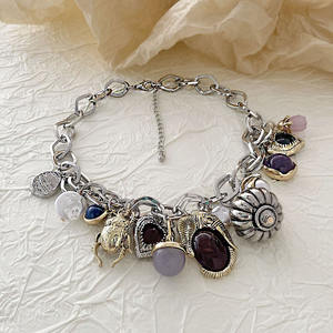 قلادة معدنية من حجر الراين مصنوعة من سبيكة ملونة للنساء ، مجوهرات نسائية متعددة القلوب - Product Image 5