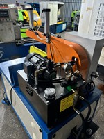 Machine de découpe semi-automatique pour profilés en aluminium, équipement de sciage de haute précision pour cadres de construction