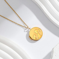 Collar de Acero Inoxidable con Caja Magnética Redonda y Monedas Oro de 18 quilates. Puede Contener Fotos. Collar.