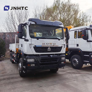 Camión de Carga HOWO TX336 de Servicio Pesado de 10 Ruedas Equipado con Grúa Articulada de 20 Toneladas - Product Image 4