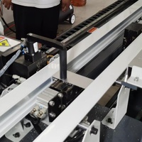 Machine à riveter automatique hydraulique HJD pour profilés en aluminium, moteur à roulement 9 kW, économe en énergie, respectueuse de l'environnement, capacité de traitement de 6 mètres