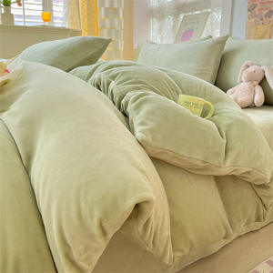 <span class=keywords><strong>Copripiumino</strong></span> in velluto latte in tre pezzi <span class=keywords><strong>copripiumino</strong></span> invernale in velluto corallo ispessito <span class=keywords><strong>copripiumino</strong></span> singolo per uso domestico - Product Image 2