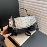 Sacs à main en gros d'usine pour jeunes femmes, petits sacs carrés, sacs à main tendance avec blocs de couleur pour femmes