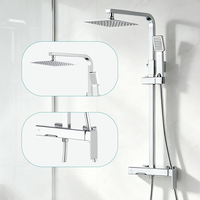Système de robinetterie de douche et de bain mural moderne en chrome poli avec affichage numérique et jet de pluie, à commande unique, pour salle de bain