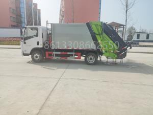 2024 Factory Hot Sale Sinotruk HOWO 4X2 6cbm Compactor Garbage Truck Price - Product Image 6