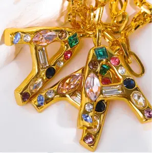 Collier pendentif arc-en-ciel en zircon avec 26 lettres collier plaqué or 18 carats collier cadeau pour femme petit ami