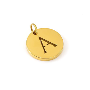 Colgante de Letra Inicial Hueca de 12 mm Chapado en Oro PVD de 18K para Accesorios de Collar y Pulsera |   Impermeable e Hipoalergénico - Product Image 5