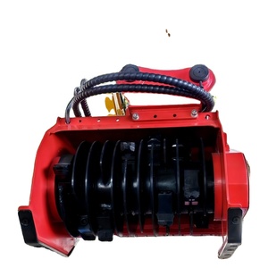 מרסקת עץ הידראולית יעילה במיוחד של WIGON - מגרסת יערנית לטרקטור לעבודה כבדה, אחריות לשנה, יעילות גבוהה, מתאימה לעבודה בשטח - Product Image 2