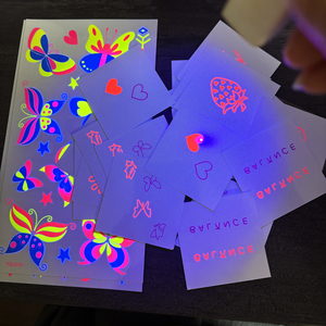Tatouages temporaires personnalisés, sexy, art corporel, phosphorescents, imperméables, fluorescents aux UV, néon, pour les fêtes - Product Image 6