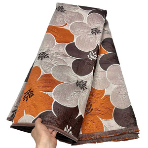 Tessuto Jacquard in Raso con Pizzo Francese, Broccato Dorato, Ecologico 100% Poliestere per Abiti <span class=keywords><strong>da</strong></span> Sposa e Abbigliamento Femminile - Product Image 1