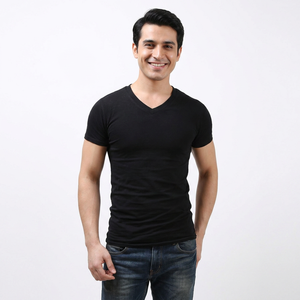 T-shirts pour hommes en gros, col en V, nouvelle arrivée, manches courtes, haute qualité, uni, tee-shirt vierge, design personnalisé, 100% coton tricoté - Product Image 1