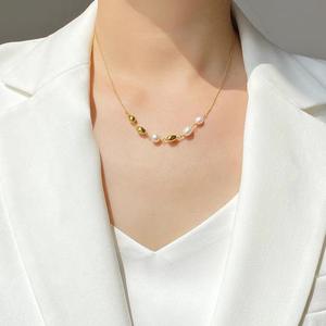 Collar de Perlas de Agua Dulce Naturales de Estilo Japonés y Coreano, Ligero y Lujoso, con Cuentas Doradas, Collar de Clavícula, Collares de Cuentas Finas de 14K - Product Image 1