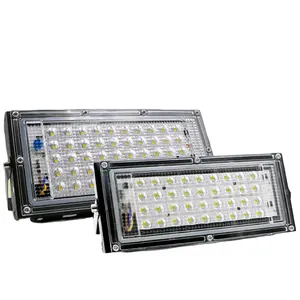 Đèn Pha Led 50W 100W Đèn Pha Ngoài Trời Đèn Chiếu Sáng IP65 Chống Thấm Nước 110V/220V