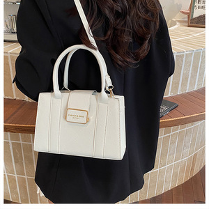 <span class=keywords><strong>Sac</strong></span> <span class=keywords><strong>à</strong></span> <span class=keywords><strong>main</strong></span> en PU, nouveau style, simple, grande capacité, <span class=keywords><strong>sac</strong></span> fourre-tout texturé, <span class=keywords><strong>sac</strong></span> <span class=keywords><strong>à</strong></span> bandoulière tendance, <span class=keywords><strong>sac</strong></span> <span class=keywords><strong>à</strong></span> <span class=keywords><strong>main</strong></span> pour femme - Product Image 6