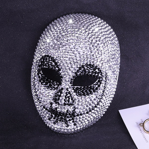 Masque de clown Changmei orné de strass, masque de fête DIY scintillant pour concerts et événements de mode - Product Image 3