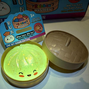 Squishy Luminescente a Forma di Raviolo, Scatola Misteriosa 8.5cm, Needoh Squishy Carino con Glitter, Giocattoli Sensoriali Antistress per Alleviare l'Ansia - Product Image 4