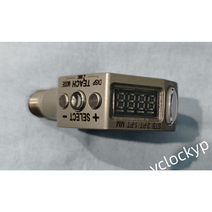 <b>BANNER</b> Q4XTILAF500-Q8 10-30VDC Used - Product Image 2