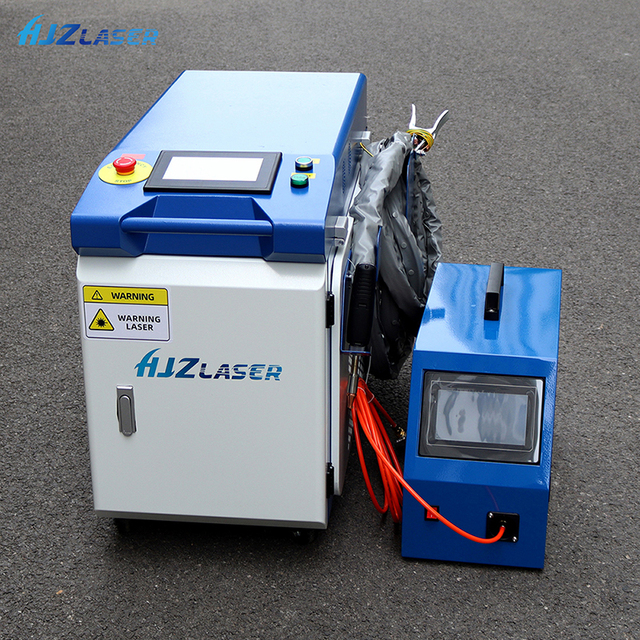 Handheld Fiber Laser Welding Gun Easy to Operate 1000W 2000W 3000W High Power Metal Applications Advertising Industries