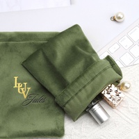 Super weiche grüne Tarot-Geschenk verpackung Samt-Kordelzug-Tasche Benutzer definiertes Logo Gedruckter Flanell-Schmuck-Staub-Samt-Beutel