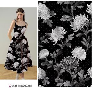 Tissu imprimé en rayonne et nylon crêpé, respirant et doux, sur mesure pour femmes - Product Image 5