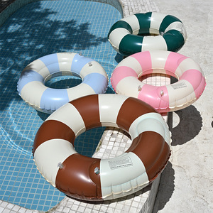 Flotador Inflable para Piscina con Doble Cámara de Aire y Diseño a Rayas para Niños y Adultos - Product Image 1
