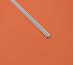 Profilé d'angle en PVC <span class=keywords><strong>pour</strong></span> murs - Écologique et résistant aux chocs, design moderne, longueur 2,4 m <span class=keywords><strong>pour</strong></span> appartements, villas, hôtels - Product Image 5