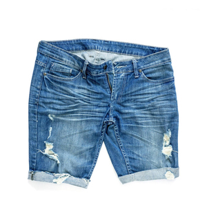 Shorts en jean déchirés pour femmes, bleu délavé, décontractés, style streetwear d'été, coupe ample, mode vintage, en coton - Product Image 1