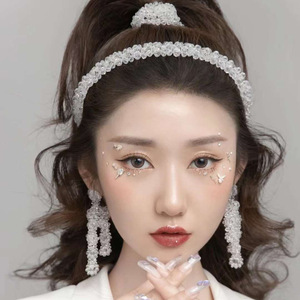 Fabricant d'accessoires pour cheveux, bandeaux et coiffures en cristal transparent fait main, avec perles à enfiler, pour l'Europe et l'Amérique - Product Image 1