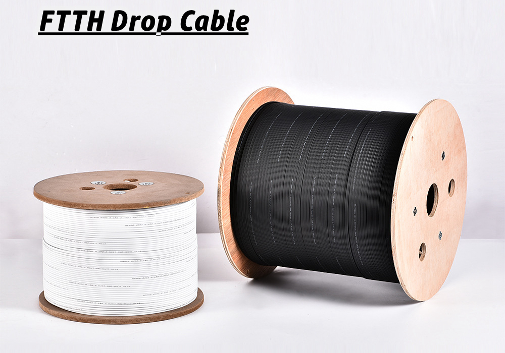 1 2 4 Core Outdoor FTTH Drop Cable G657A2 Black LSZH Jacket Flame Retardant