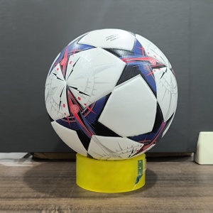 ลูกฟุตบอลฝึกซ้อม ขนาด 5 ทนทาน ผลิตจากหนัง PU เย็บด้วยเครื่องจักร - Product Image 4