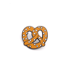 Großhandels-Personalisierter Reversnadel-Anstecker mit Lebensmittelmotiv, Metall-Souvenir Salzig Gesalzener Brezel-Emaille-<span class=keywords><strong>Pin</strong></span> - Product Image 2