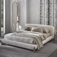 Italienisches Bett, Einfaches Schlafzimmer-Design, Lammfell-Bett, Großes Bett, Villa-Schlafzimmer nach Maß, Doppelbett