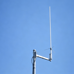 เสาอากาศวิทยุกลางแจ้งแบบ Omni ไฟเบอร์กลาส สามย่านความถี่ 144/430/1200MHz กำลังขยายสูง สำหรับสถานีฐาน VHF UHF 4.5/8.3/11.7dBi - Product Image 1