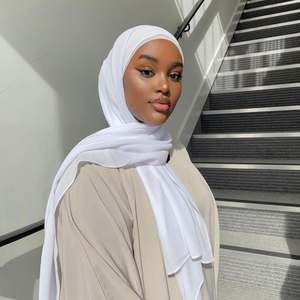 Sıcak satış yeni modeller moda orta doğu başörtüsü müslüman düz renk eşarp yumuşak şal kadınlar için - Product Image 3