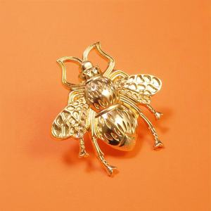 Maniglia Minimalista per Cassetti in Lega di Zinco Placcata Oro, Maniglia a Forma di Ape per Armadio e Porta, Foro Singolo - Product Image 5