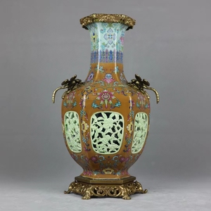 Asta di vasi e ornamenti in ceramica di fascia alta che imitano il palazzo della dinastia Qing e vecchi vasi fornaci ufficiali Jingdezhen - Product Image 1