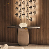 Table console en acier inoxydable de style italien haut de gamme, plateau en marbre, design moderne et simple pour villa de luxe, salon, véranda, en bois.