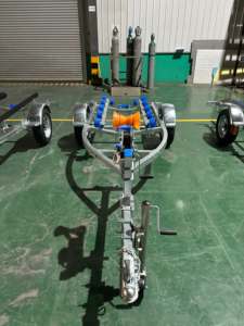 Remolque Pequeño para Moto Acuática, Galvanizado en Caliente, Diseño con Rodillos, para <span class=keywords><strong>Transporte</strong></span> <span class=keywords><strong>por</strong></span> <span class=keywords><strong>Carretera</strong></span> - Product Image 6