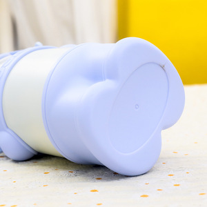 Botella de Agua Aislada al Vacío con Diseño de Oso de Dibujos Animados, de Acero Inoxidable, Gran Capacidad, para Niños, con Correa para Viajar - Product Image 2