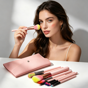 Juego de 10 Brochas de Maquillaje con Mango Rosa, Cerdas Coloridas en Degradado, Brochas Cosméticas Sintéticas Suaves con Bolsa de Maquillaje Portátil - Product Image 1