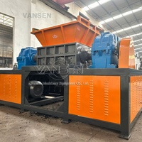 Machine de recyclage pour le broyage de tuyaux, barils, bouteilles, films et disques en plastique