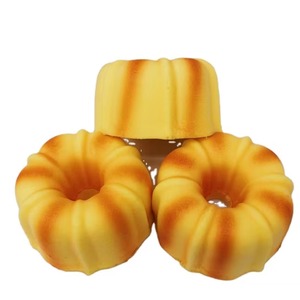 Jouet anti-stress en PU à rebond lent, en forme de pain d'ananas creux - Product Image 6