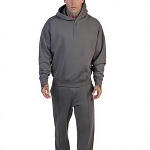 Conjunto Deportivo Premium para Hombre, Personalizado, Sudadera con Capucha y Pantalones de 420 g/m², 100% Personalizable - Product Image 1