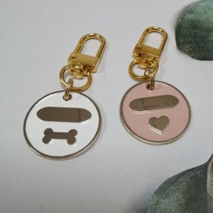 Logo gravé sur mesure plaqué cuivre antique émail doux étiquettes <span class=keywords><strong>de</strong></span> <span class=keywords><strong>nom</strong></span> <span class=keywords><strong>de</strong></span> <span class=keywords><strong>chat</strong></span> Gog étiquettes d'identification - Product Image 6