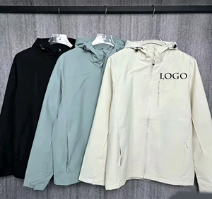 เสื้อแจ็คเก็ตกันลมน้ำหนักเบาสำหรับผู้ชาย มีฮู้ด ผ้า softshell ซิปแบบรูดขึ้น ลงได้ เหมาะสำหรับใส่ลำลองและกิจกรรมกลางแจ้ง - Product Image 1