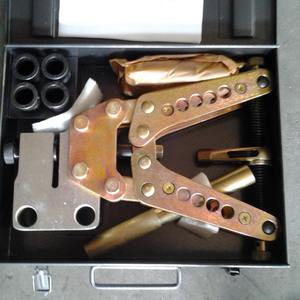 Machine de poinçonnage mécanique pour acier angulaire, acier profilé, épaisseur 9 mm, diamètre de trou 13-21 mm, composants métalliques - Roulement - Product Image 1