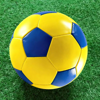 Ballon de football en PVC taille 5 jaune, cousu à la machine, pour entraînement et compétition en extérieur, vente en gros d'usine, personnalisation possible