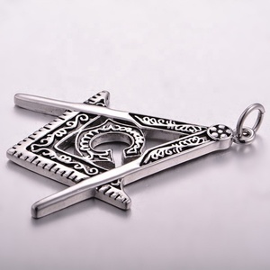 จี้อิลลูมินาติ สแตนเลสสตีล สั่งทำพิเศษ ตัวอักษร G จี้เสรีภาพแบบเมสัน ชุบไทเทเนียม - Product Image 3