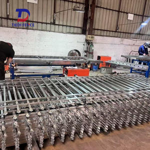 Clôture de jardin résidentielle en aluminium antirouille 4 pieds x 8 pieds, panneau de clôture en métal noir, barrière décorative pour cour - Product Image 3