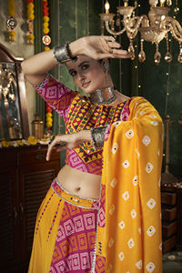 Alta demanda tradicional Guajarati Lehenga Choli para fiesta de boda y ocasión especial desgaste nupcial Lehenga Choli - Product Image 3